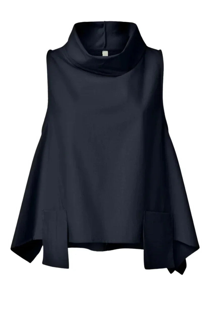 chaleco de wendy trendy en azul marino con dos bolsillos delante y cuello alto