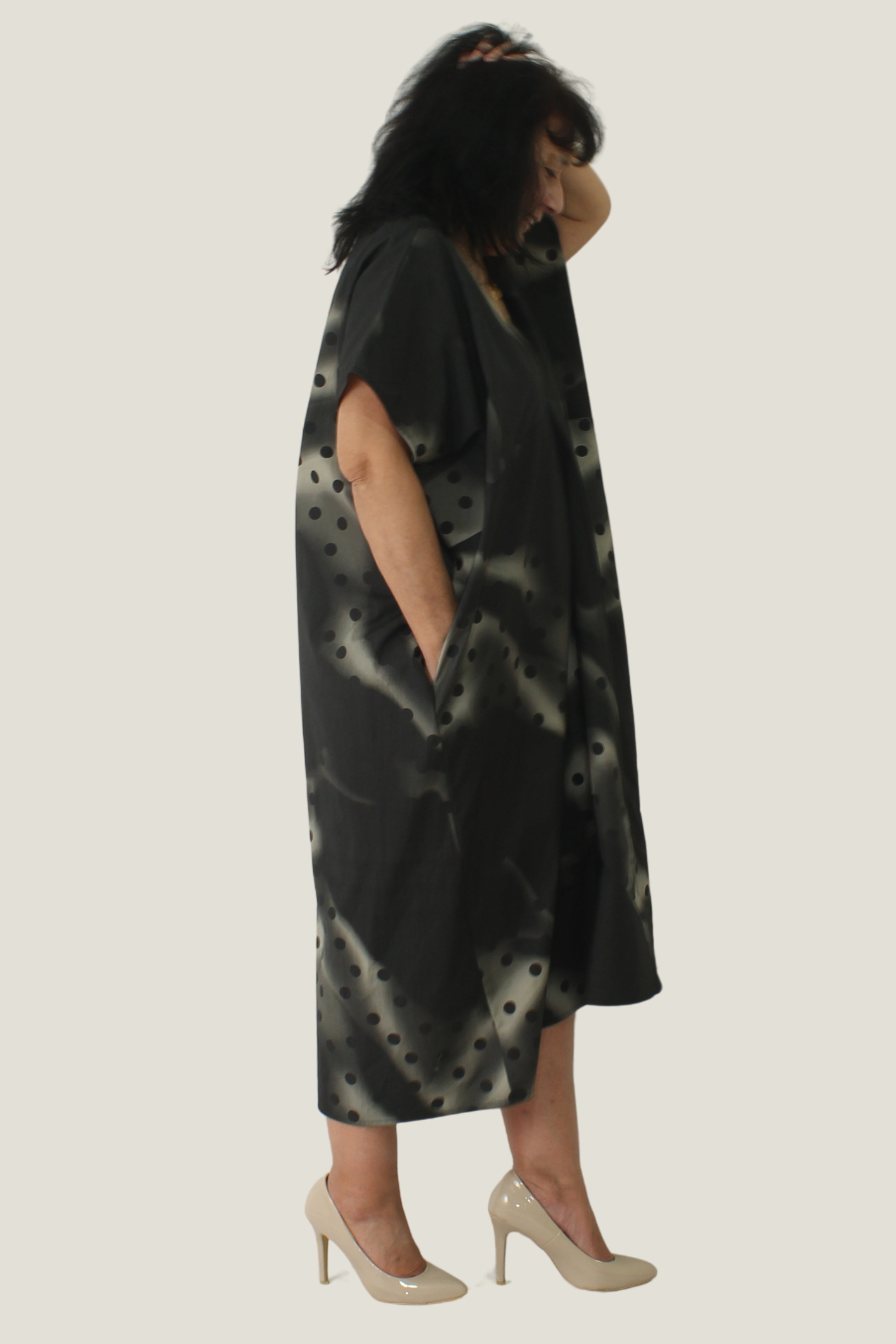 vestido de lunares en crema y negro difuminado de wendy trendy