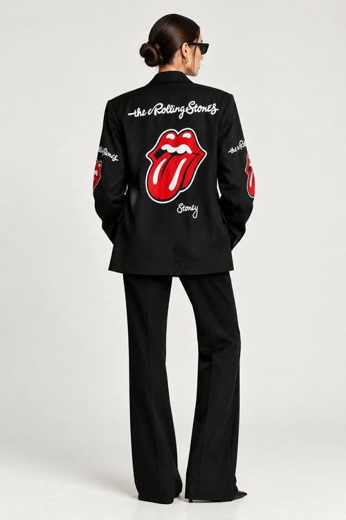 Blazer negro con labios rojos YOLYKKE
