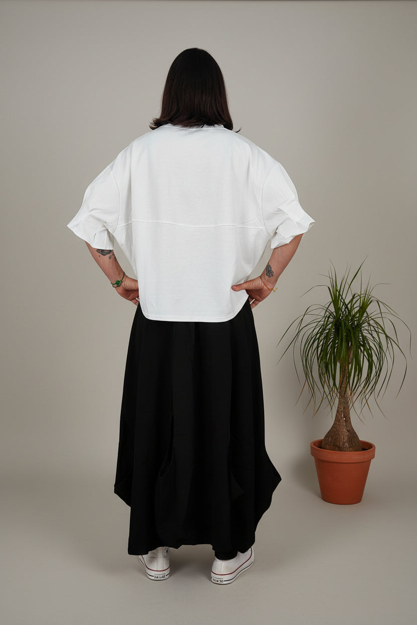 Camiseta Pinzas Bajo Asimétrico Blanca