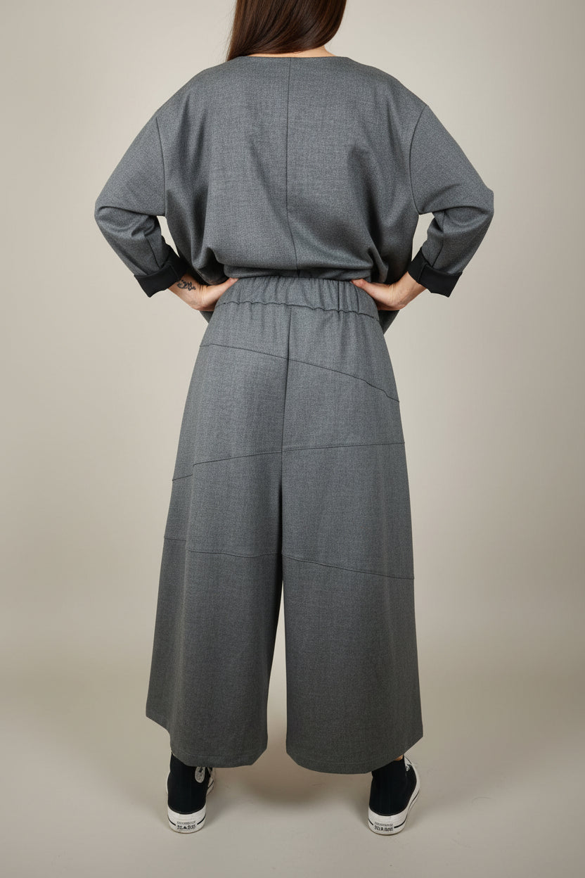Pantalón Falda Midi Paneles Diagonales Gris | Wendy Trendy