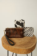 Monedero Clutch 100% Cuero Pelo Animal Print Asa Muñeca | YOLYKKE