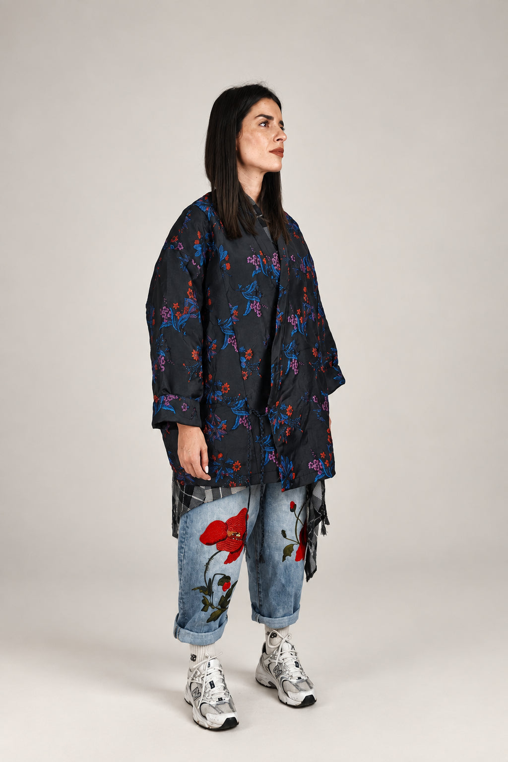 Chaqueta Kimono negra estampada de corte amplio