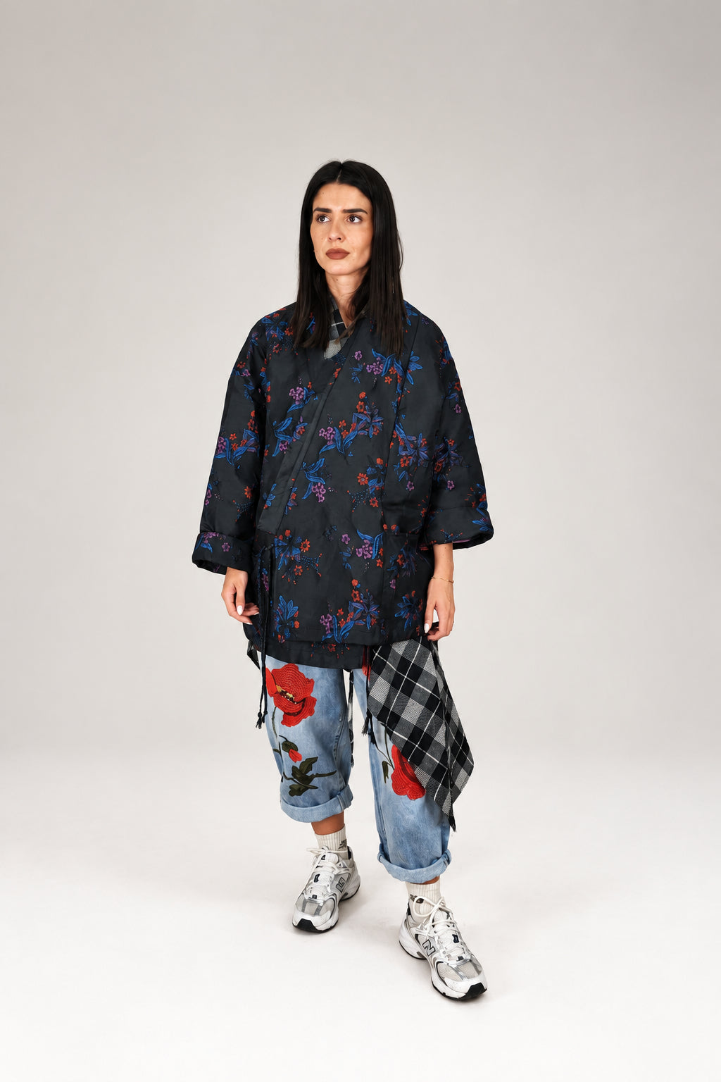 Chaqueta Kimono negra estampada de corte amplio