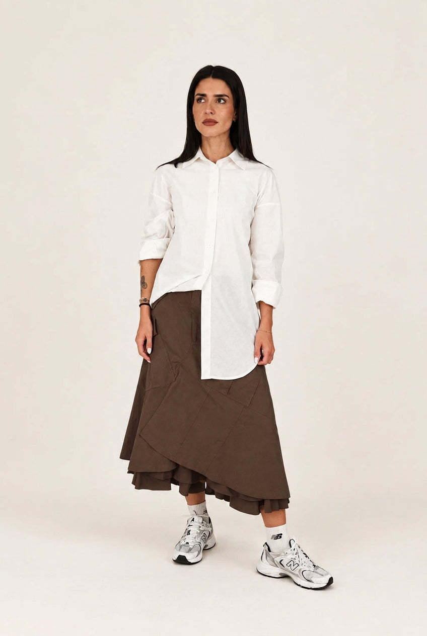 Camisa blanca larga de corte amplio
