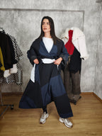 Pantalón culotte Wendy Trendy de pernera amplia con bloques en azul y negro