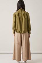 Blusa de cuello con volantes Wendy Trendy
