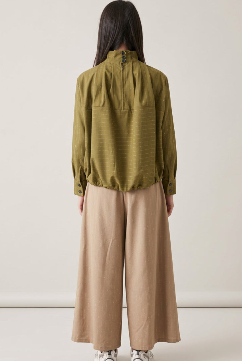Blusa de cuello con volantes Wendy Trendy