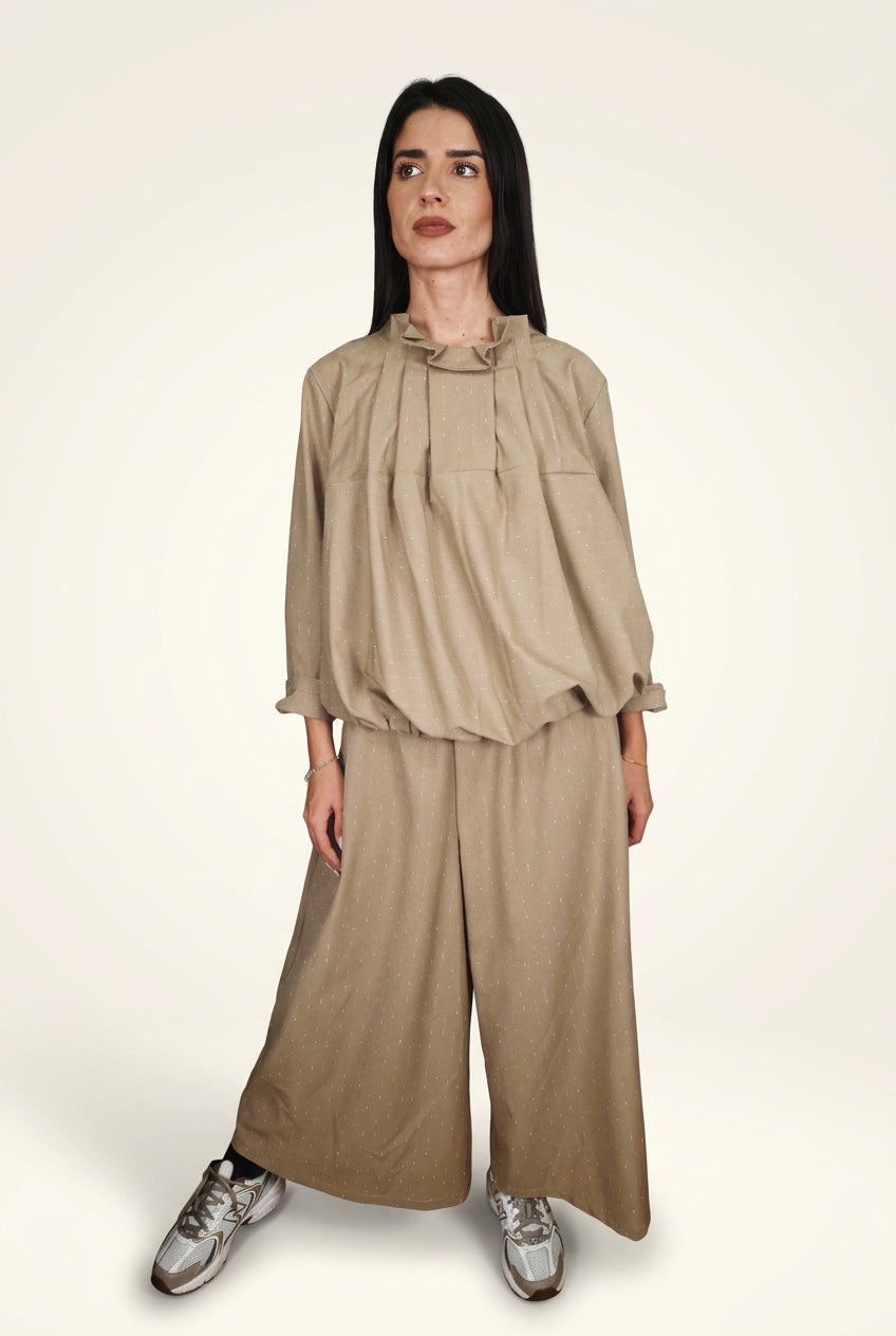 Blusa de cuello con volantes Wendy Trendy