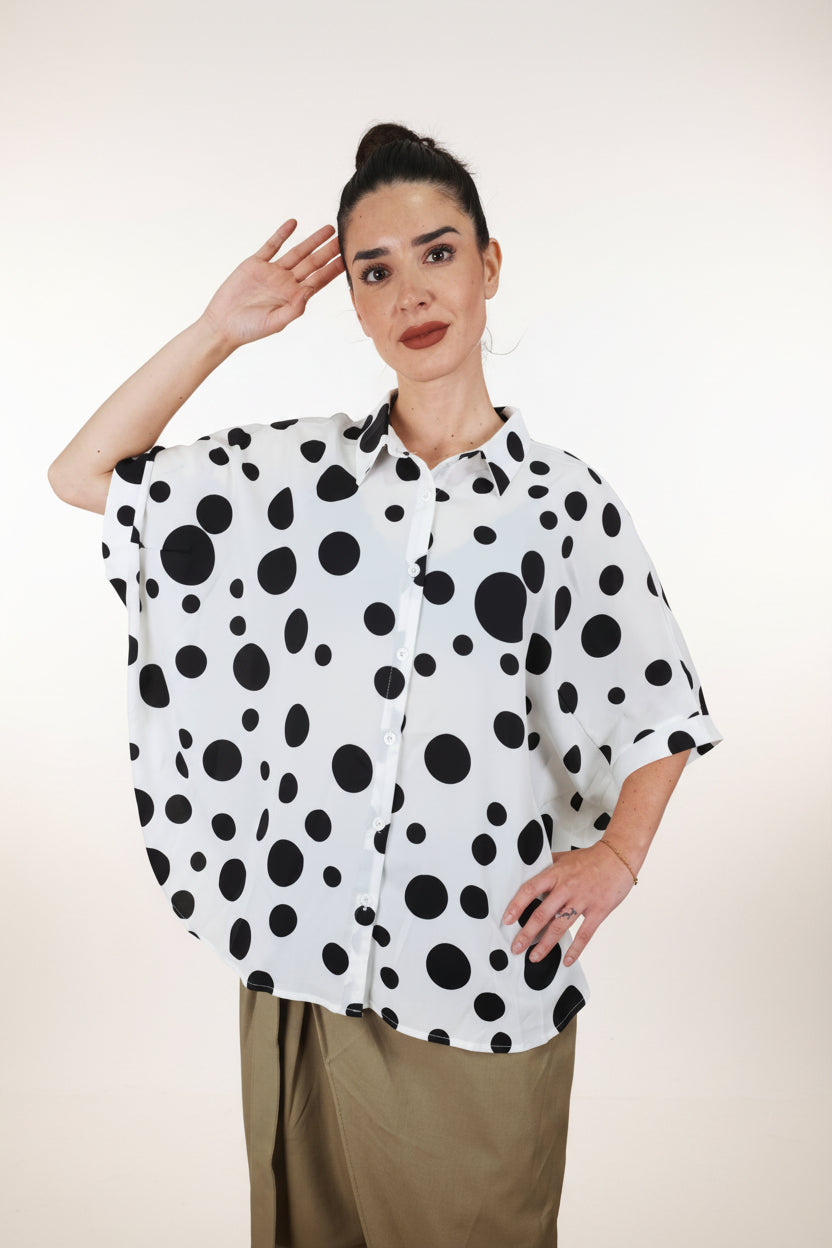 Camisa Lunares Manga Murciélago Blanco Negro | Nefelibata