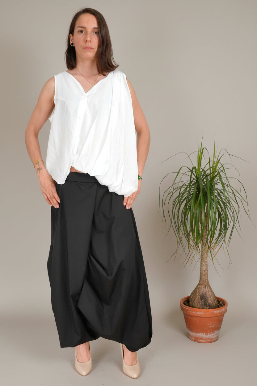 Blusa Cruzada Drapeada Sin Mangas Blanca