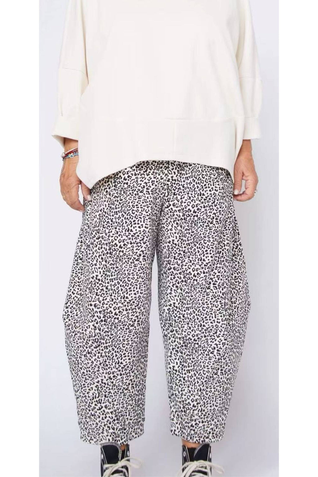 Pantalón Micropana Leopardo Blanco Negro Cintura Elástica | Wendy Trendy