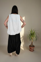 Blusa Cruzada Drapeada Sin Mangas Blanca