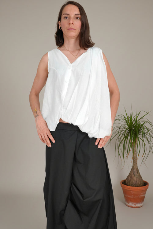 Blusa Cruzada Drapeada Sin Mangas Blanca