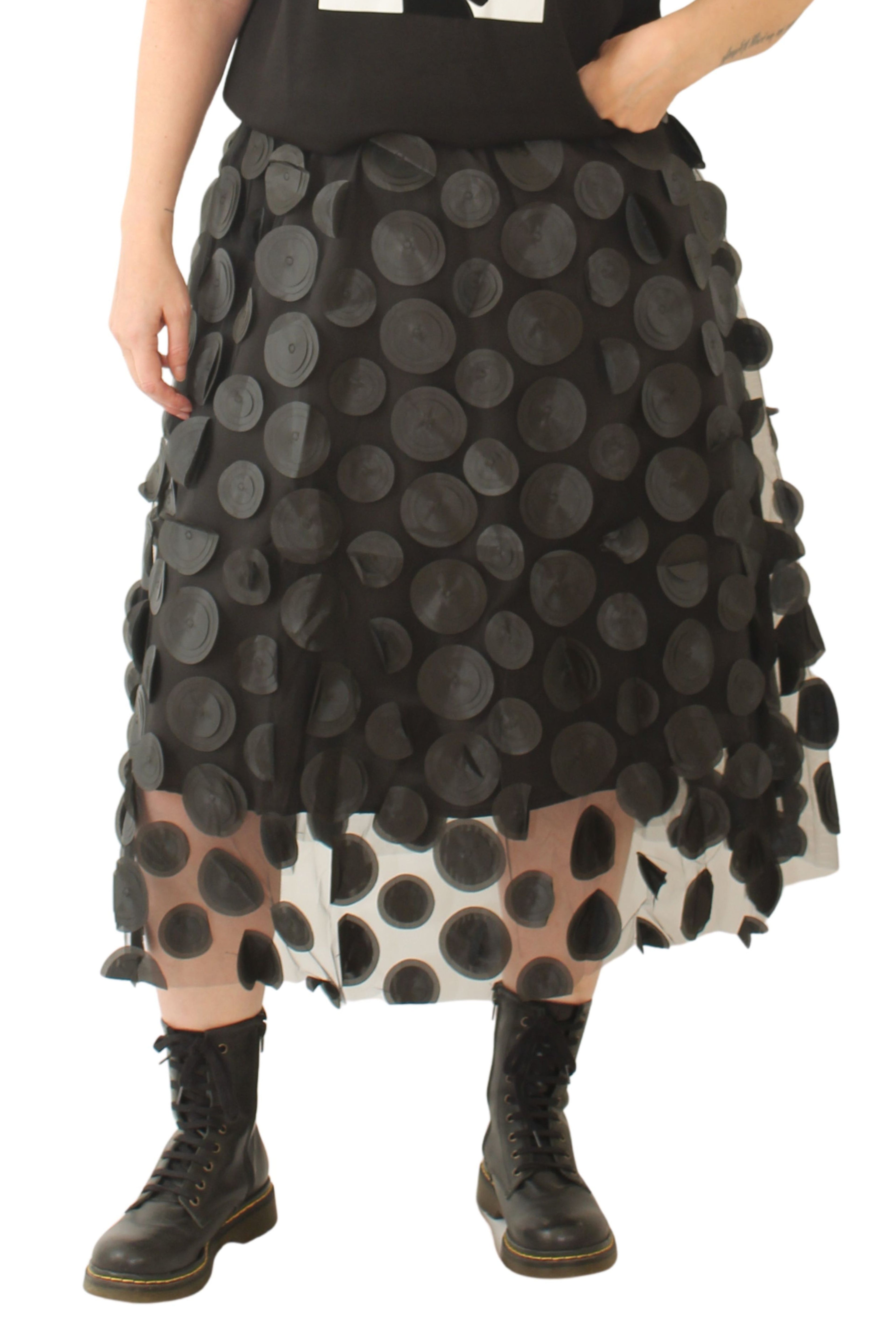 Falda Rosa o Negra Tul Círculos 3D Midi - Nefelibata