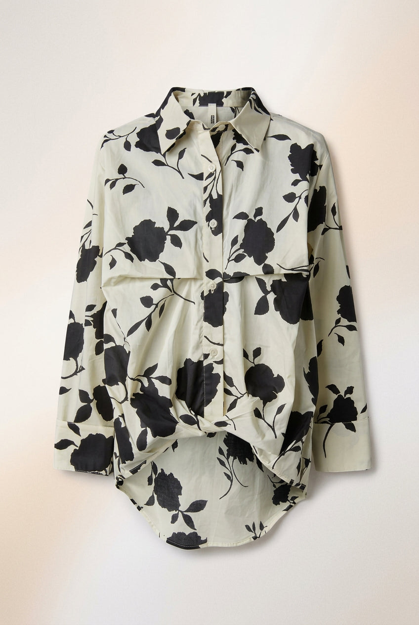 Camisa asimétrica de flores Wendy Trendy