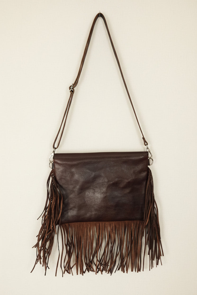 Bolso Bandolera Piel Italiana Tachuelas Flecos Marrón | YOLYKKE