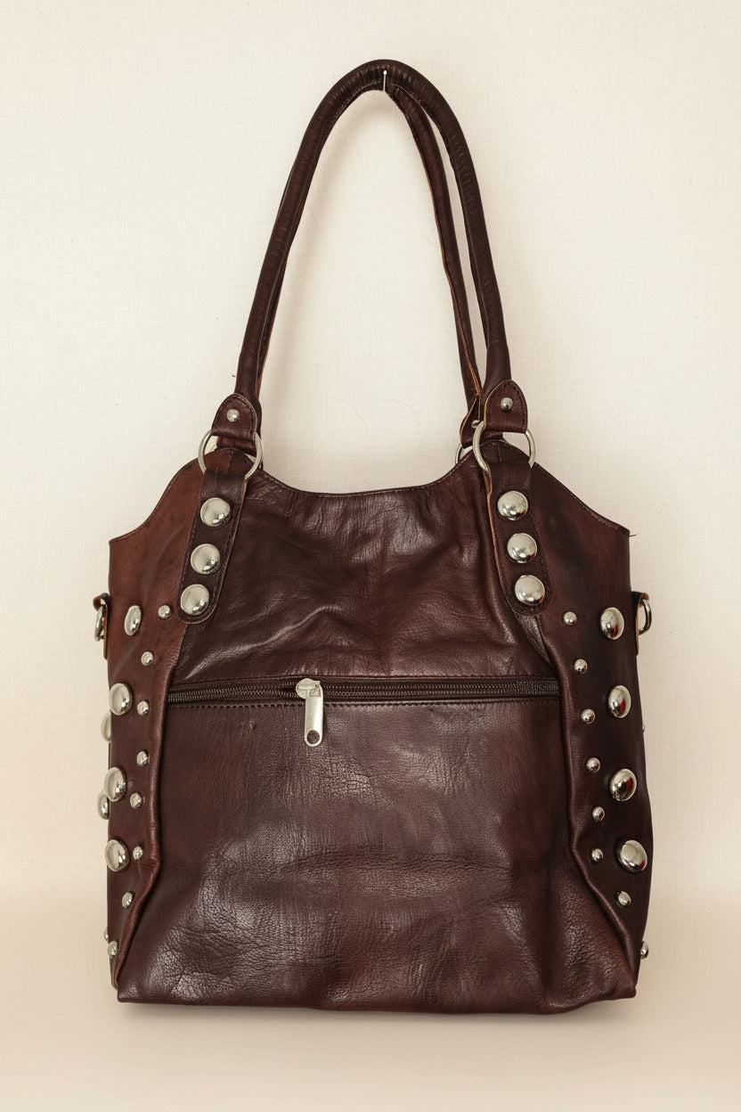 Bolso Tote Grande Piel Italiana Tachuelas Plateadas Marrón | YOLYKKE