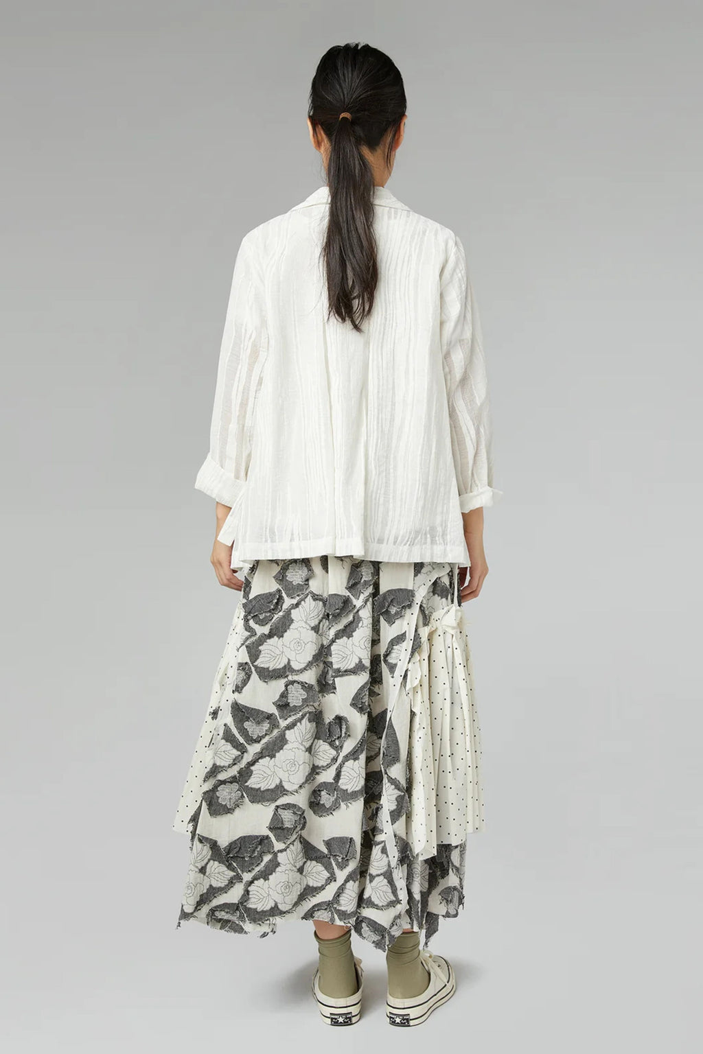 Chaqueta Corta Textura Plisada Blanca