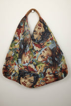 Bolsa Triangular Tapiz Gobelin Jacquard Lurex Asa Piel Estampado Artístico | YOLYKKE