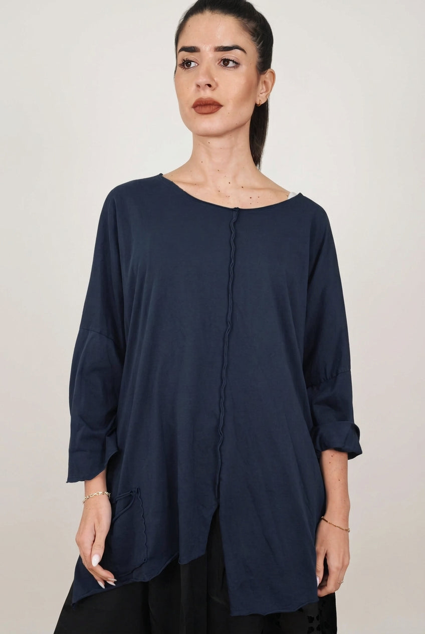 Camiseta amplia de algodón con abertura delantera Wendy Trendy
