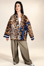 Blazer kimono acolchado estampado leopardo YOLYKKE