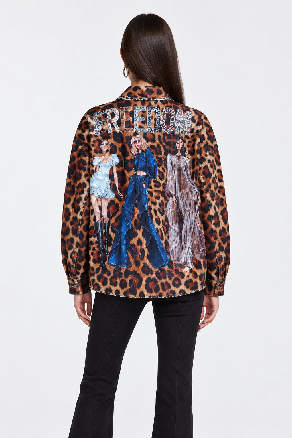 Blazer kimono acolchado estampado leopardo YOLYKKE