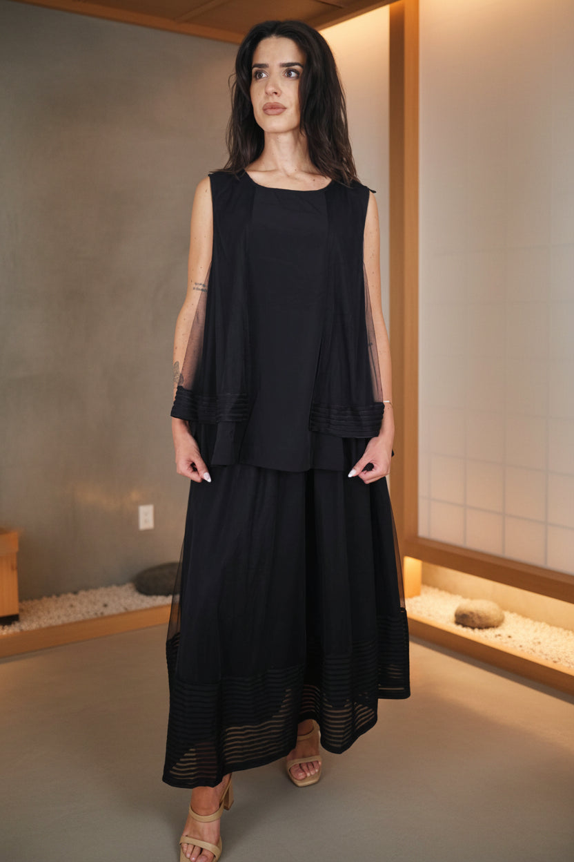 Conjunto Chaleco + Falda Maxi Tül Negro | Nefelibata