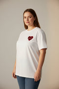 Camiseta Blanca Corazón Toalla Clip Piedras Tallas Grandes | YOLYKKE Curvy