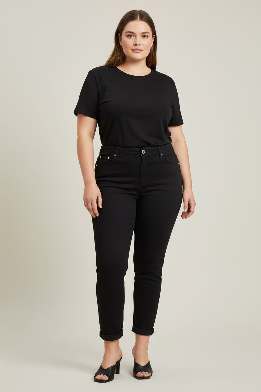 Vaquero Pitillo Elástico Negro Tallas Grandes | YOLYKKE Curvy