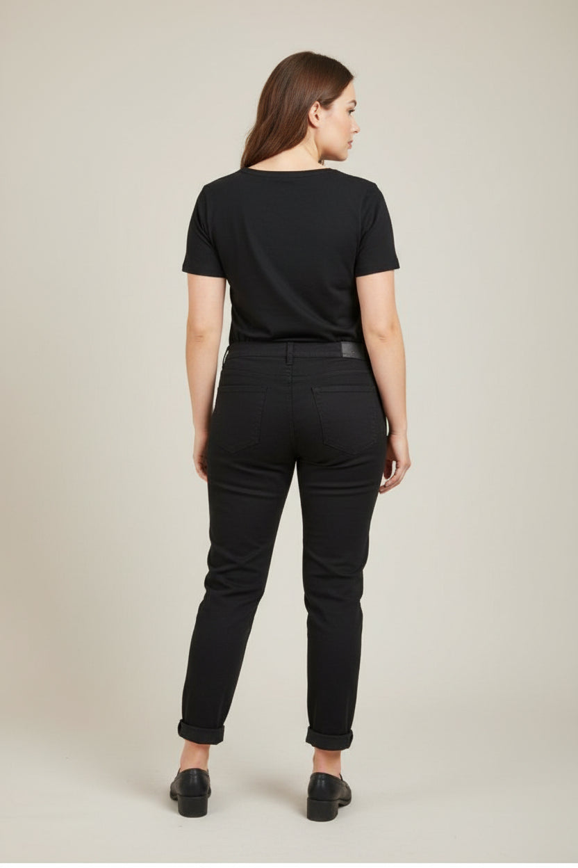 Vaquero Pitillo Elástico Negro Tallas Grandes | YOLYKKE Curvy