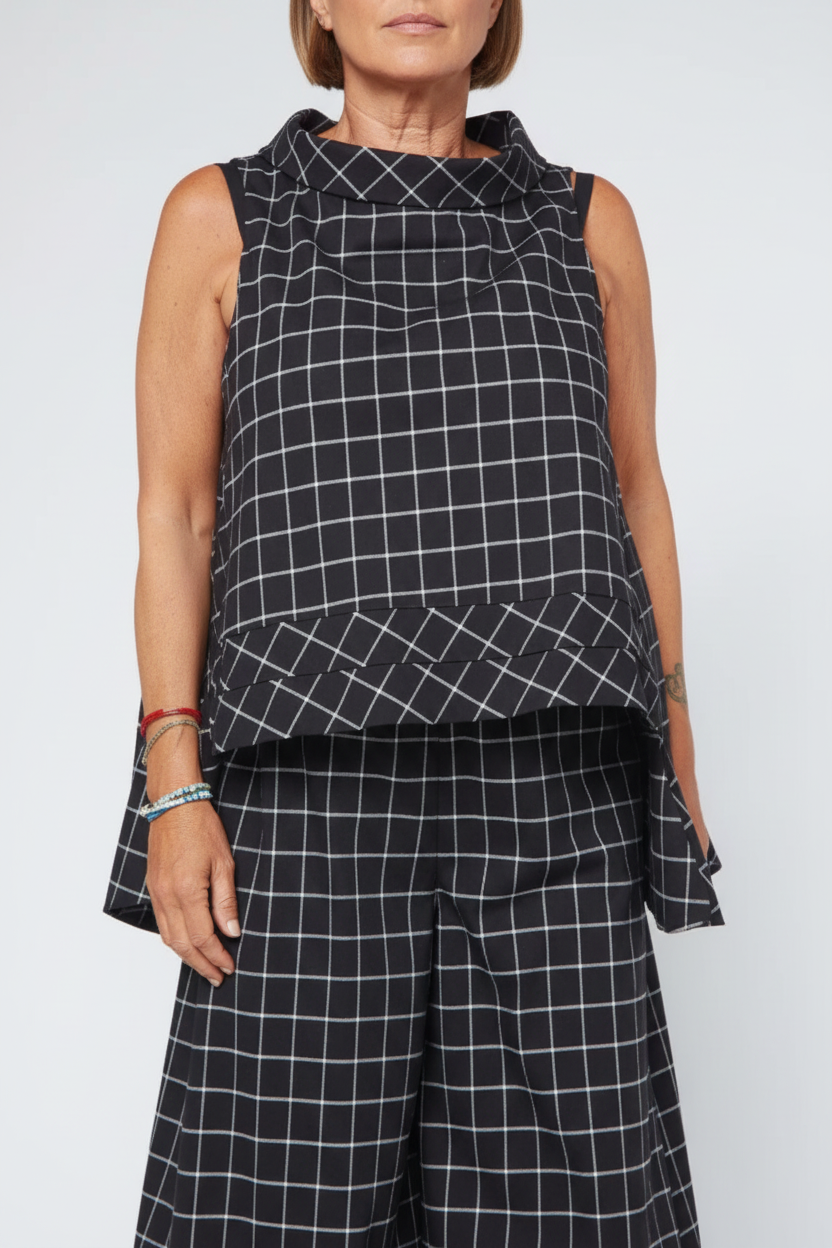 Chaleco Oversize Cuadro Vichy Negro Solapas Asimétricas | Wendy Trendy
