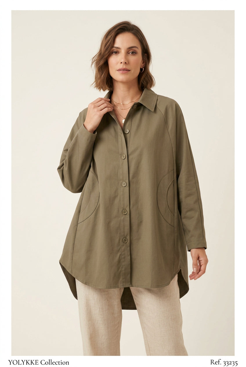 Camisa de manga murciélago con bolsillos semicirculares Nefelibata