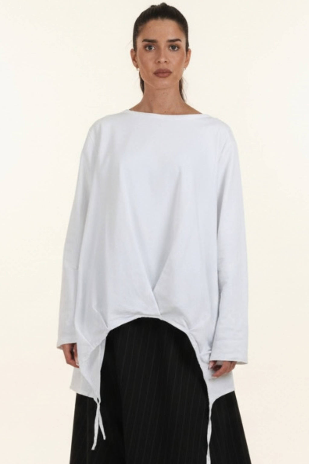 Camiseta Wendy Trendy Asimétrica con Picos Laterales