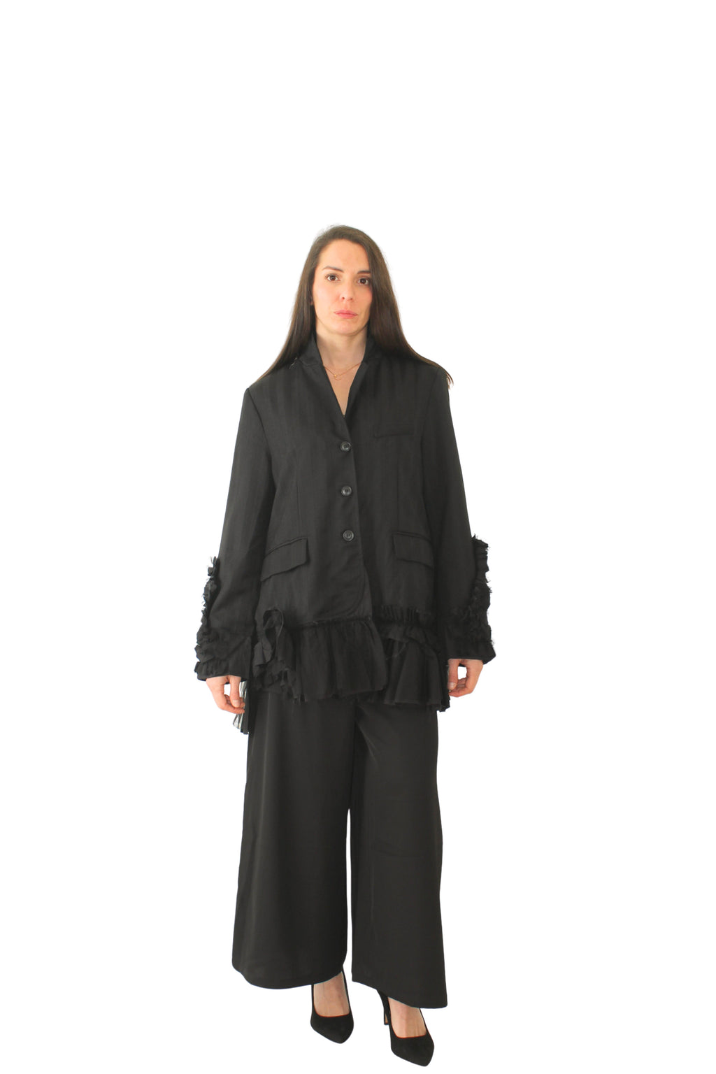 Chaqueta Negra Volantes Oriental - Wendy Trendy