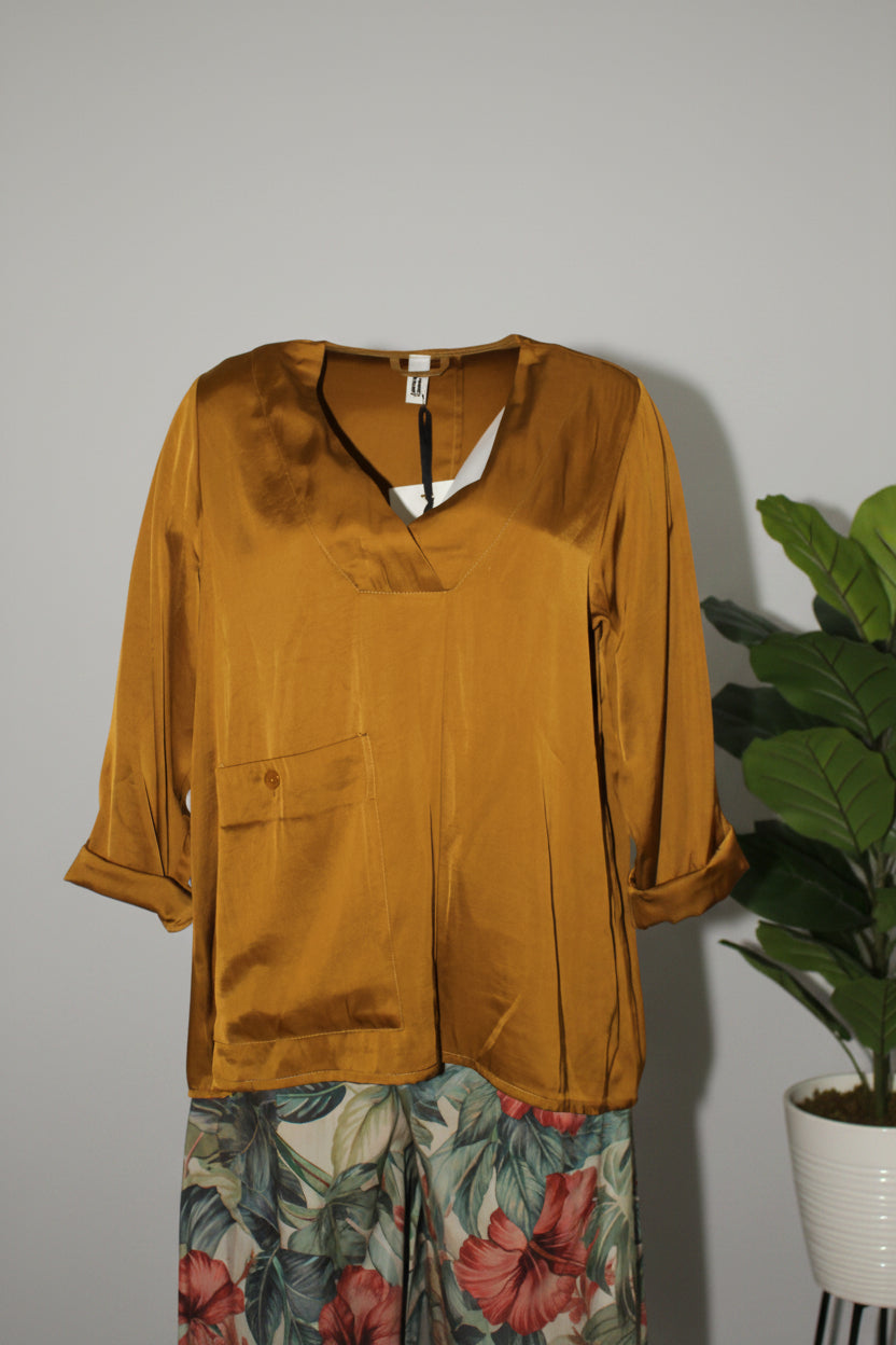 blusa de Wendy trendy satén ocre