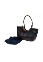 Bolso Capazo  En Piel Trenzado Azul Marino con Saco Interior Azul Marino LYKKE