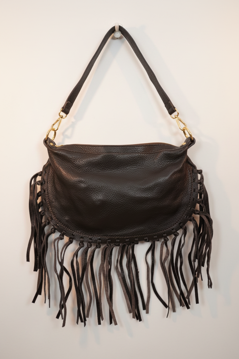 Borsa a tracolla 100% pelle con frange marrone cioccolato, manici corti e lunghi, Fatto in Italia | YOLYKKE