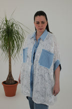 camisa vaquera con lentejuelas blancas de jot-madrid