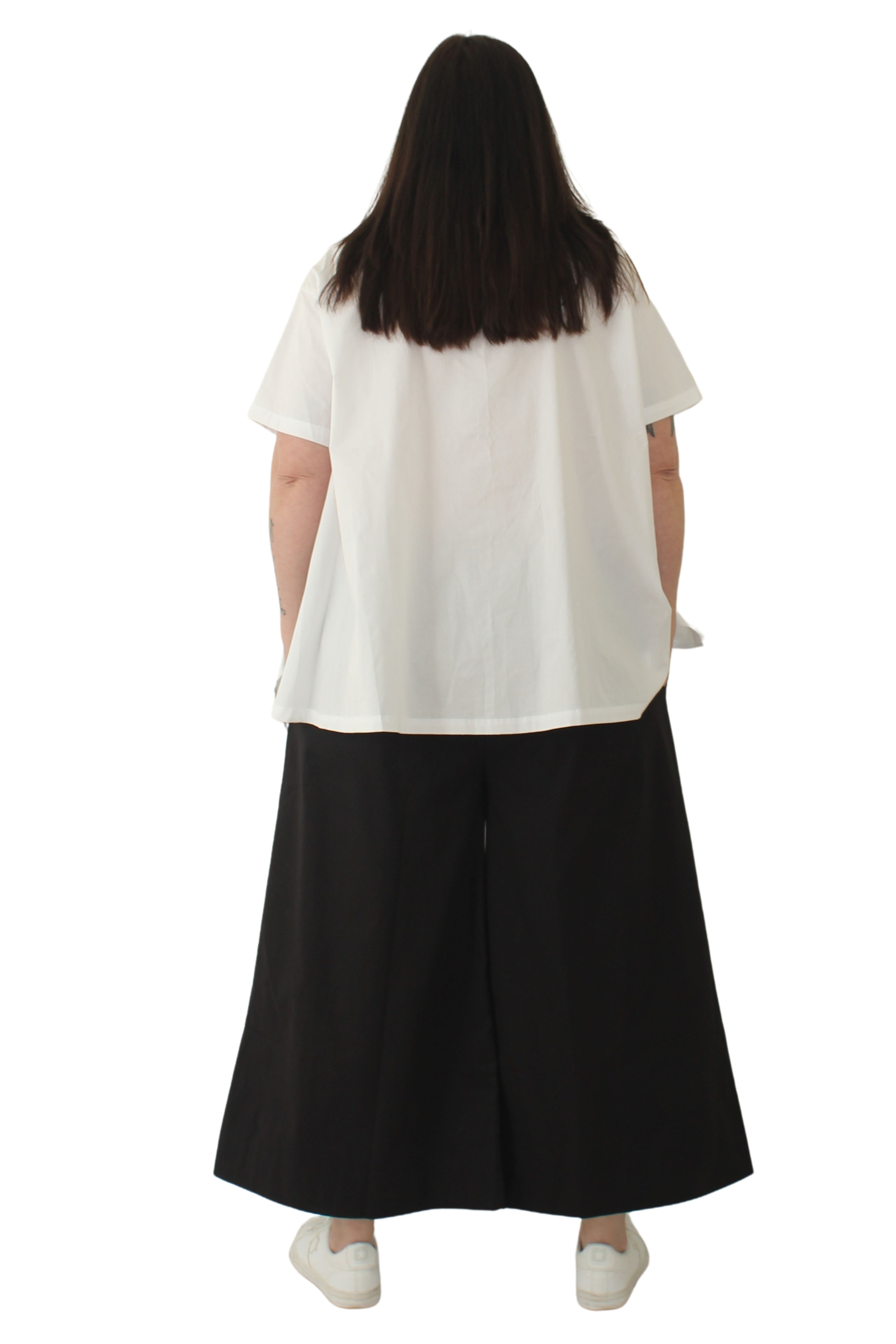 Camisa Blanca Lunares Rojos Asimétrica - Nefelibata