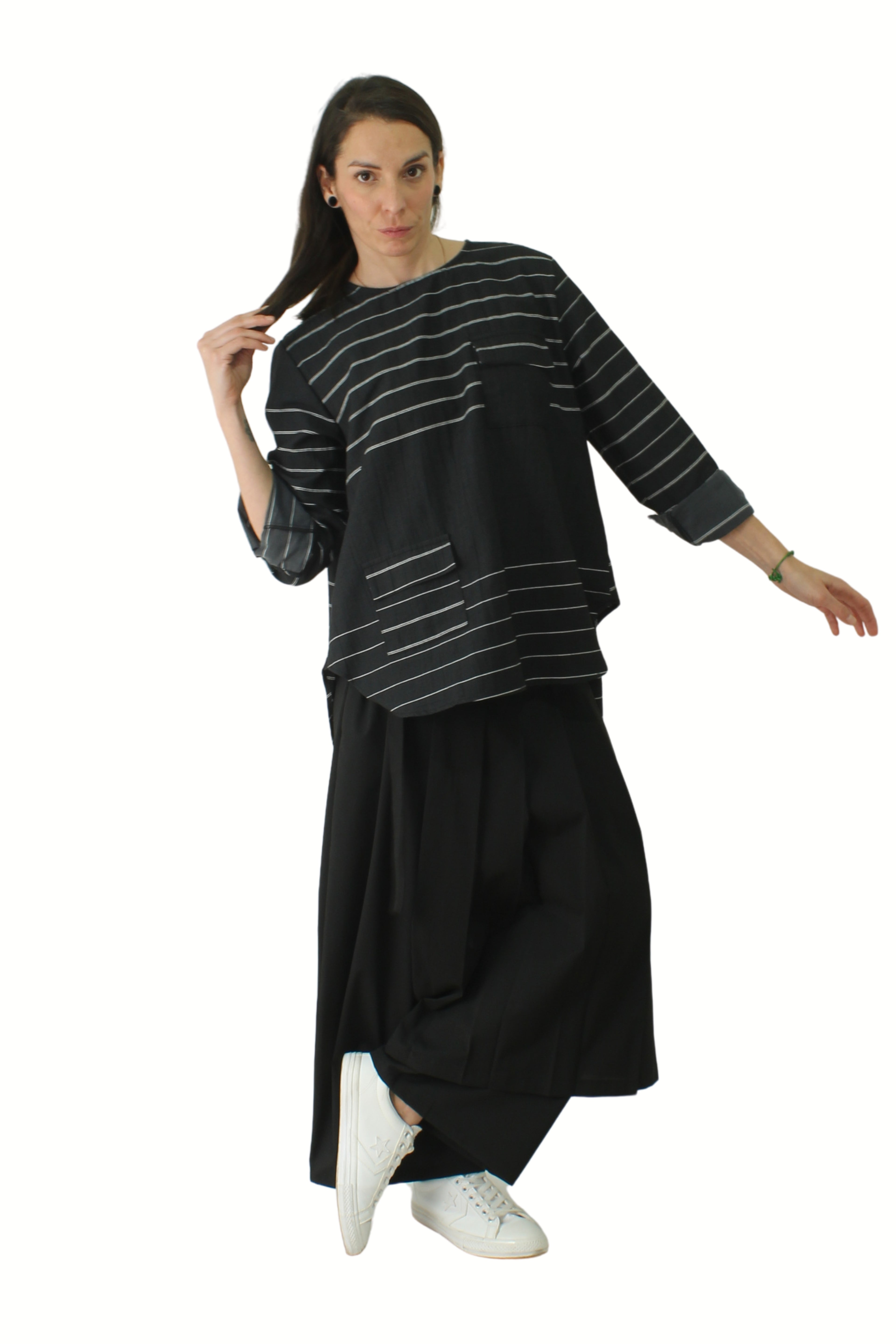 camisa de wendy trendy asimetrica con dos bolsillos delanteros