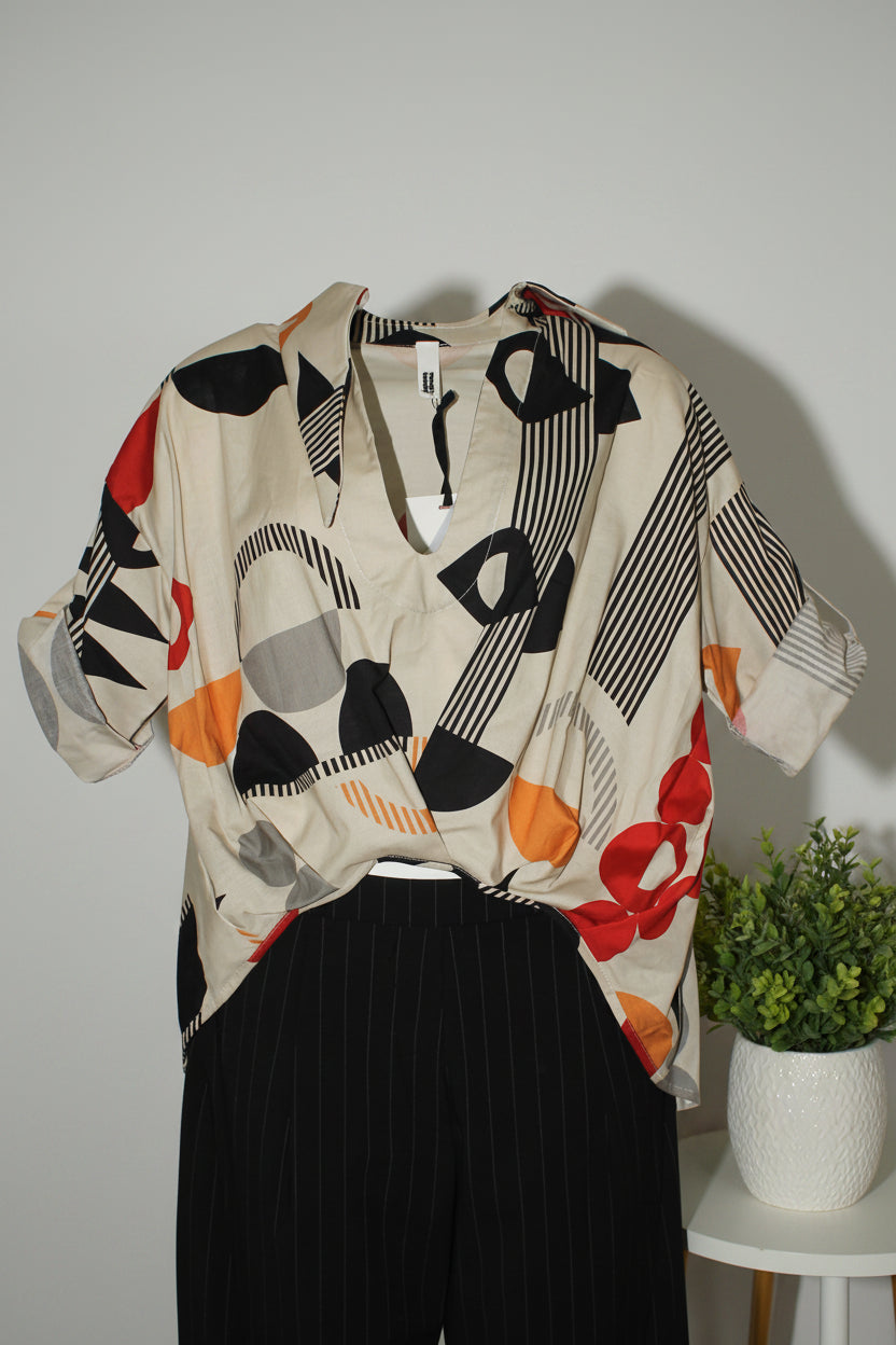 Camisa Wendy Trendy Estampado Geométrico Cuello Asimétrico 100% Algodón