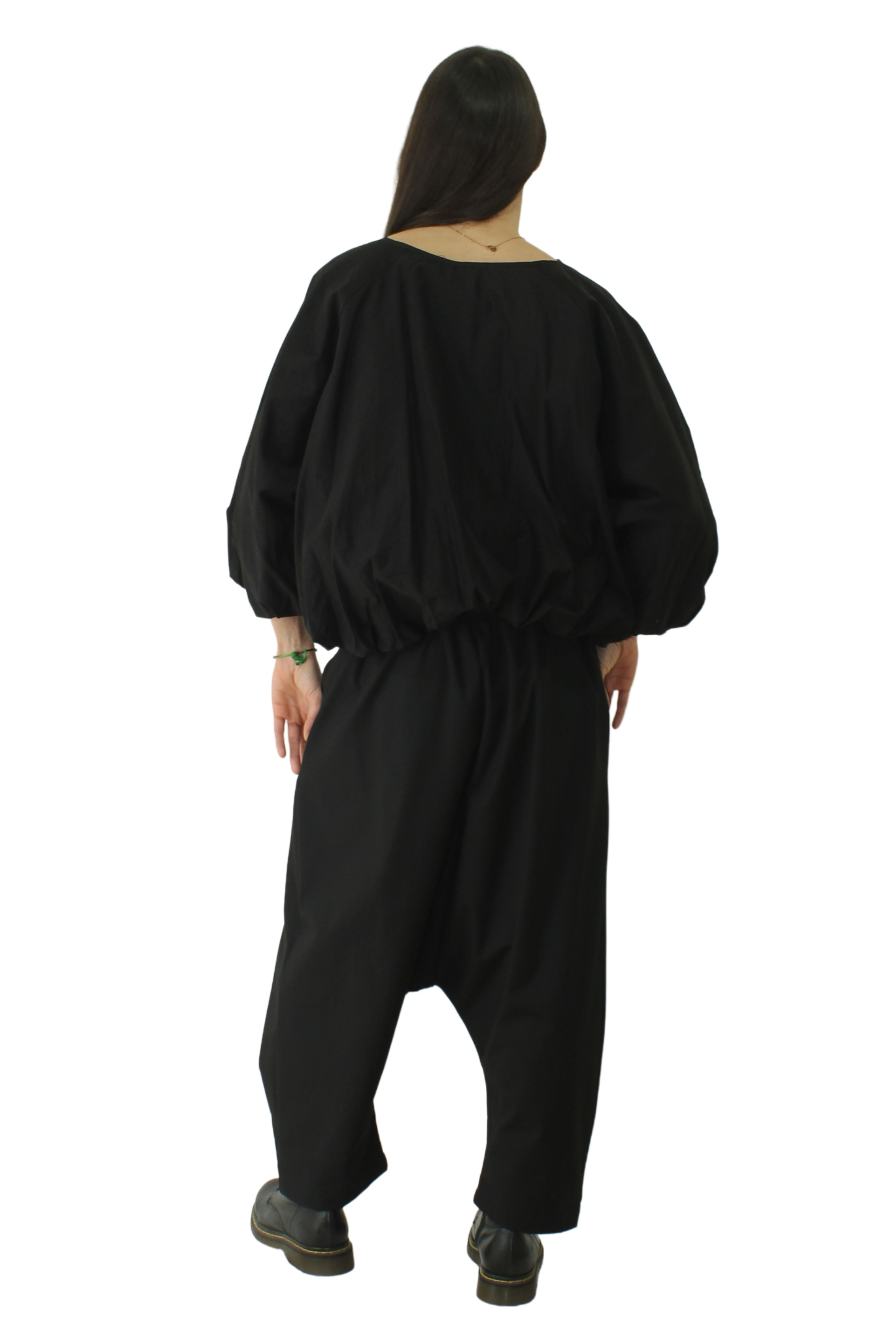 camisa wendy trendy en negro tipo globo con mangas y cintura elastica