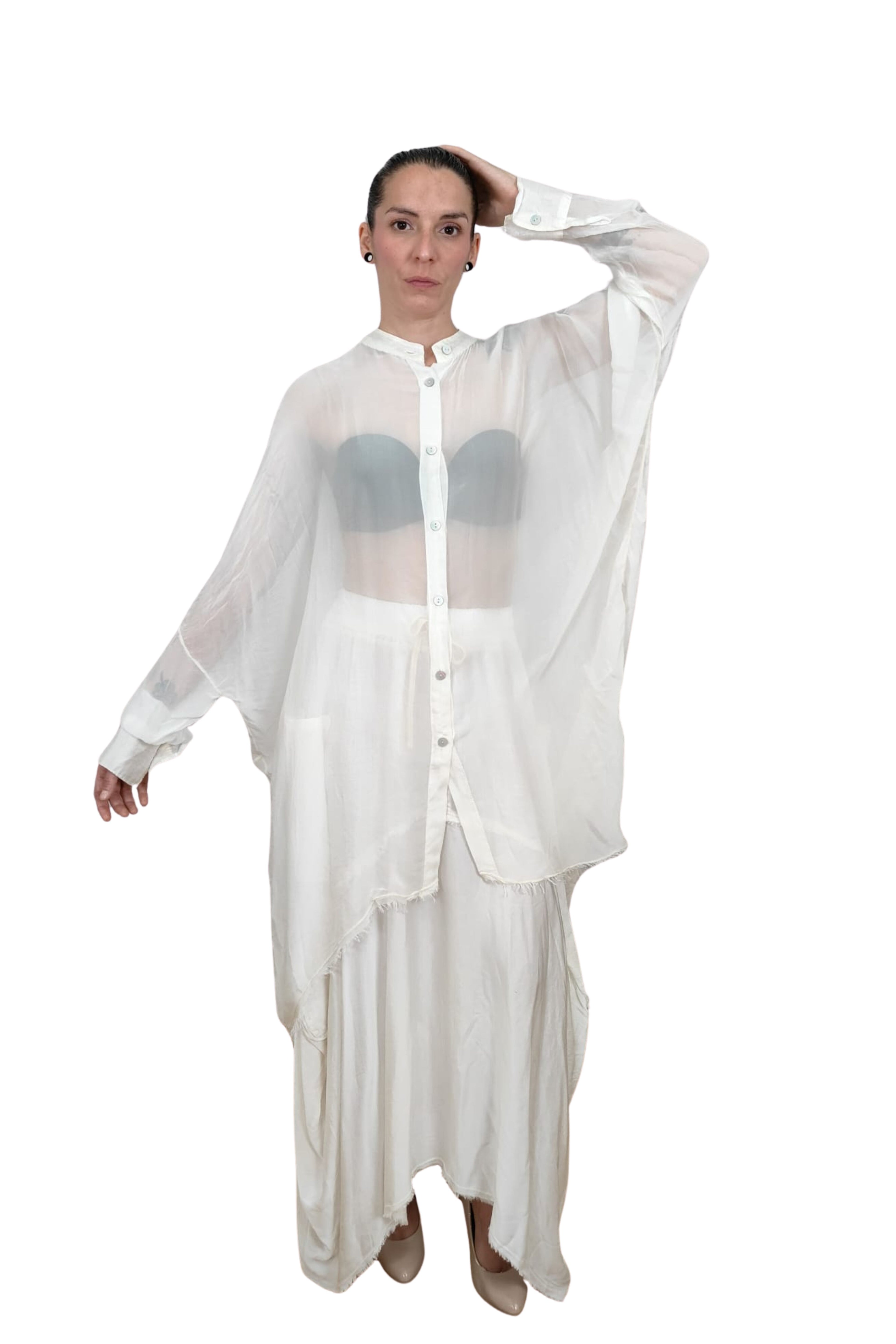 yolykke camisa transparente en color blanco de gasa y manga larga abotonada delante