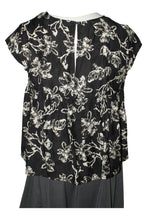 camisa estampada wendy trendy negra con flores blancas