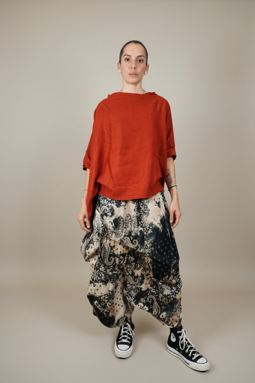 camiseta y pantalon de wendy trendy efecto arrugado en color rojo y pantalon de pana en varios colores 