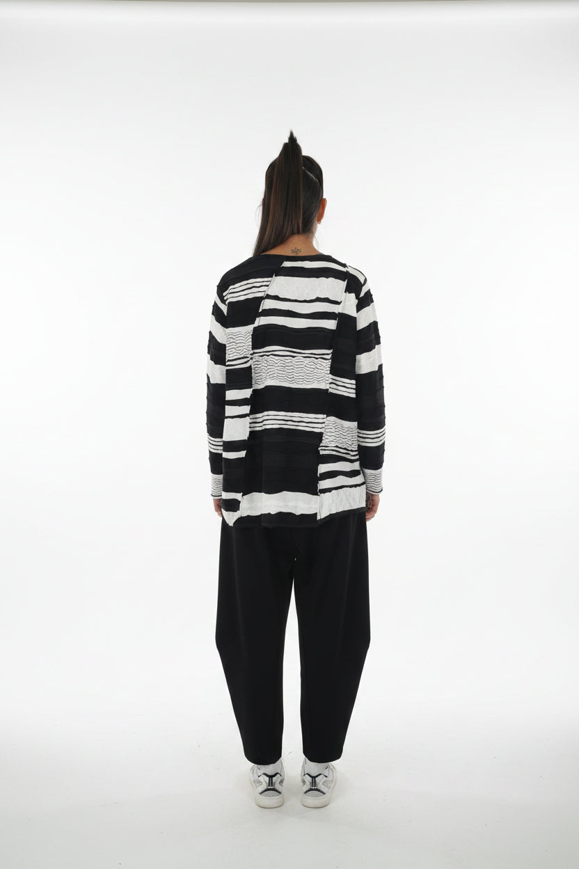 camiseta de rayas blancas en relieve de wendy trendy