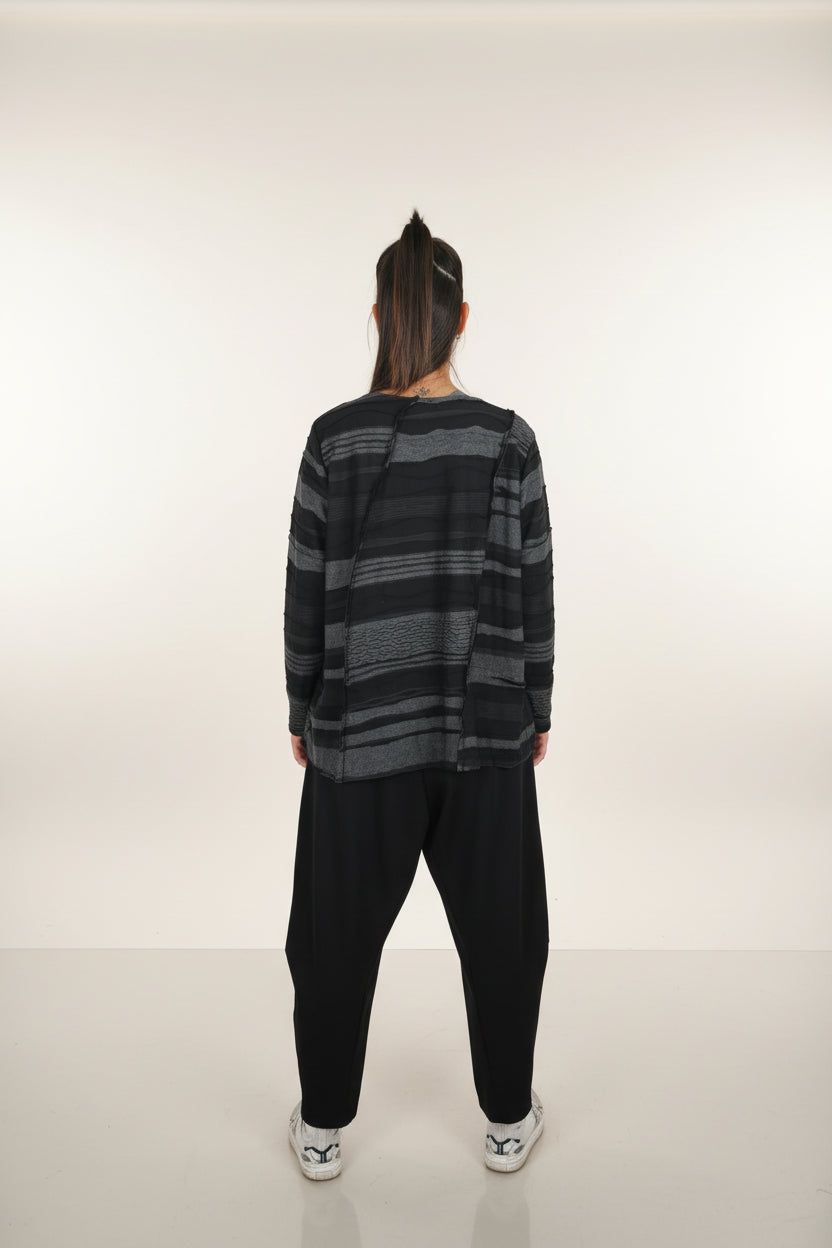espalada de camiseta de wendy trendy con rayas grises en relieve