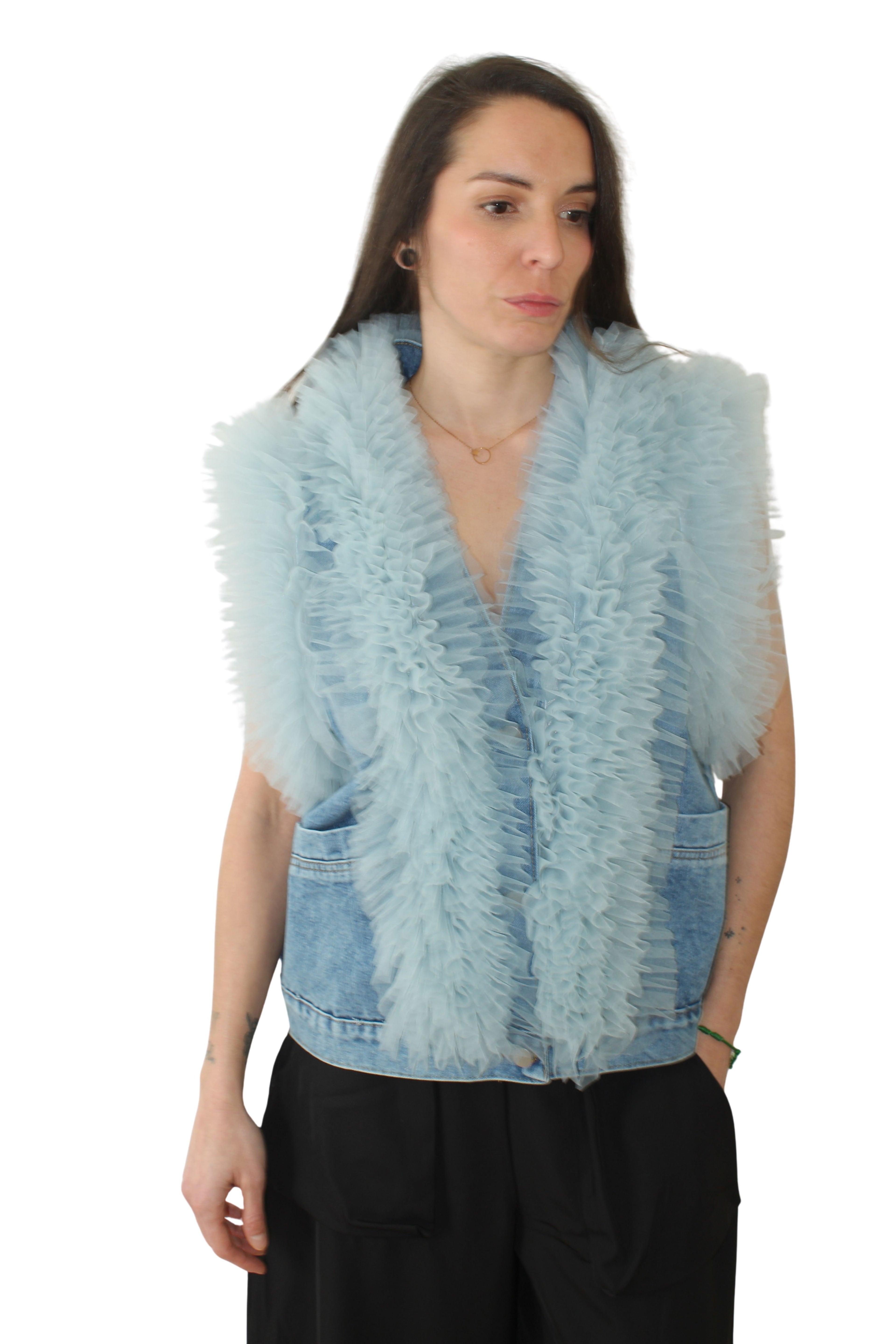 Chaleco nefelibata azul vaquero combinado en tul por la parte delantera | YOLYKKE