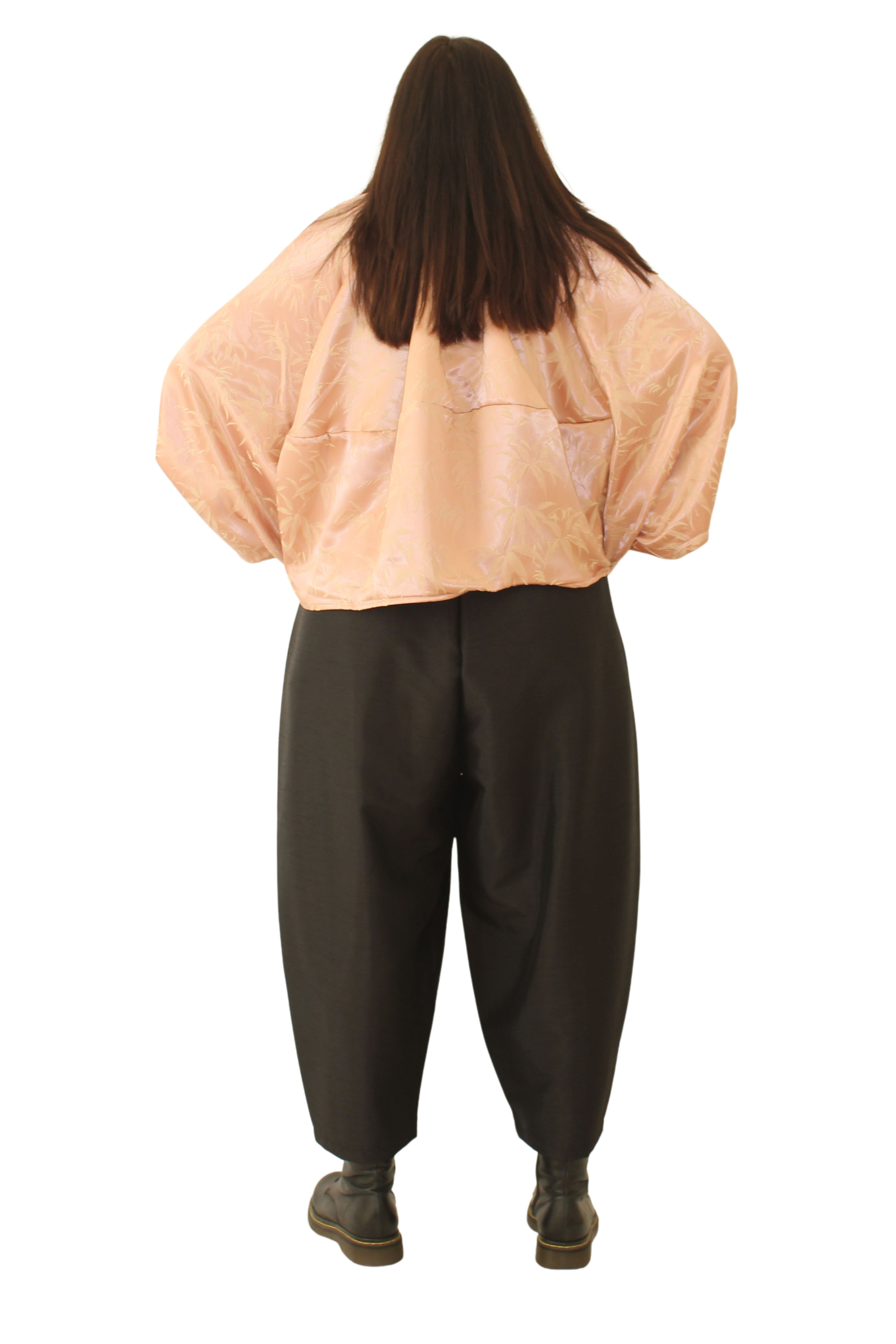 Bomber mangas murciélago en color cobre con plantas de bambú bordadas  | YOLYKKE